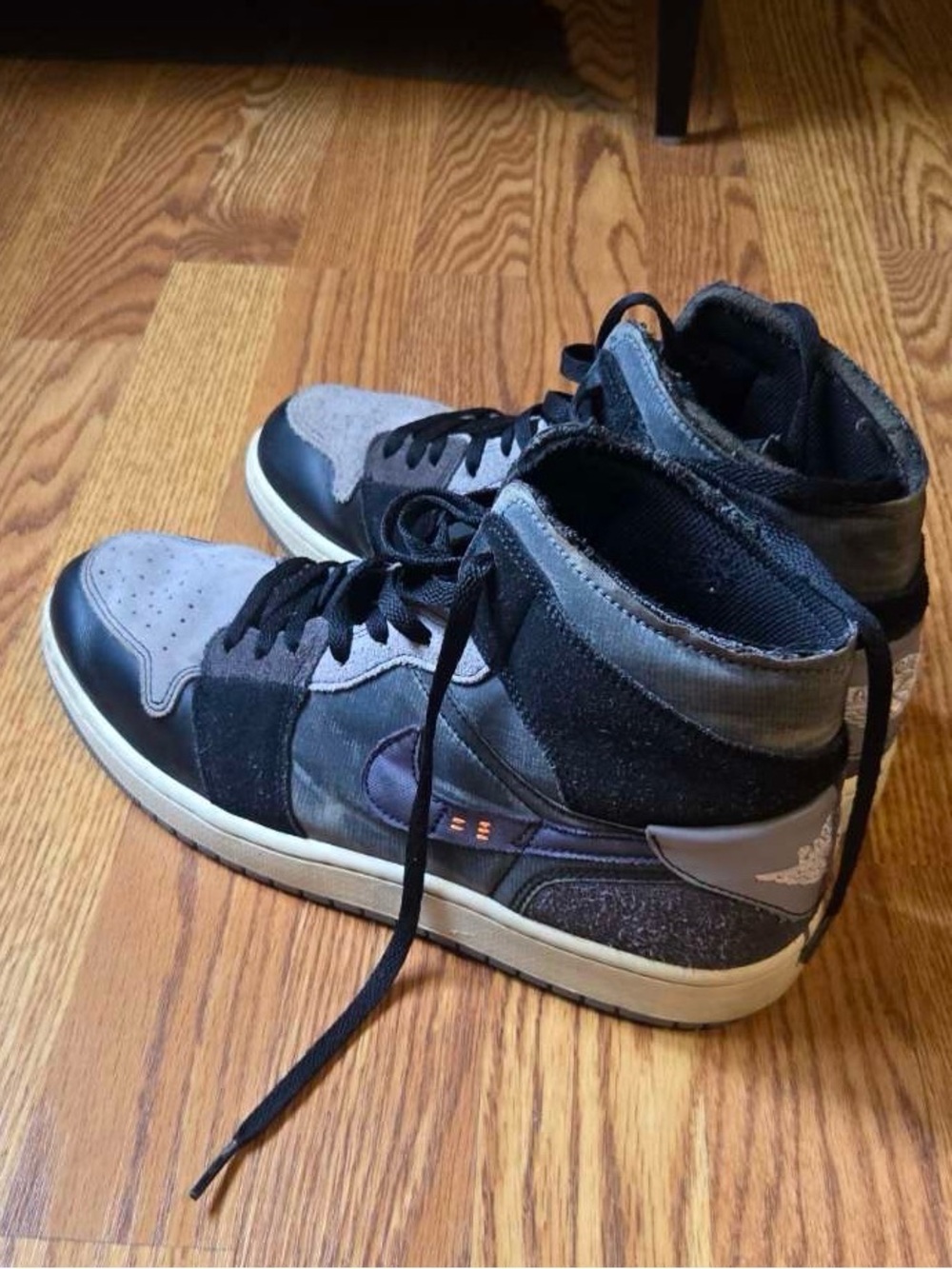 AIR JORDAN 1 Mid SE Craft Black & Cement High Tops | Size 11